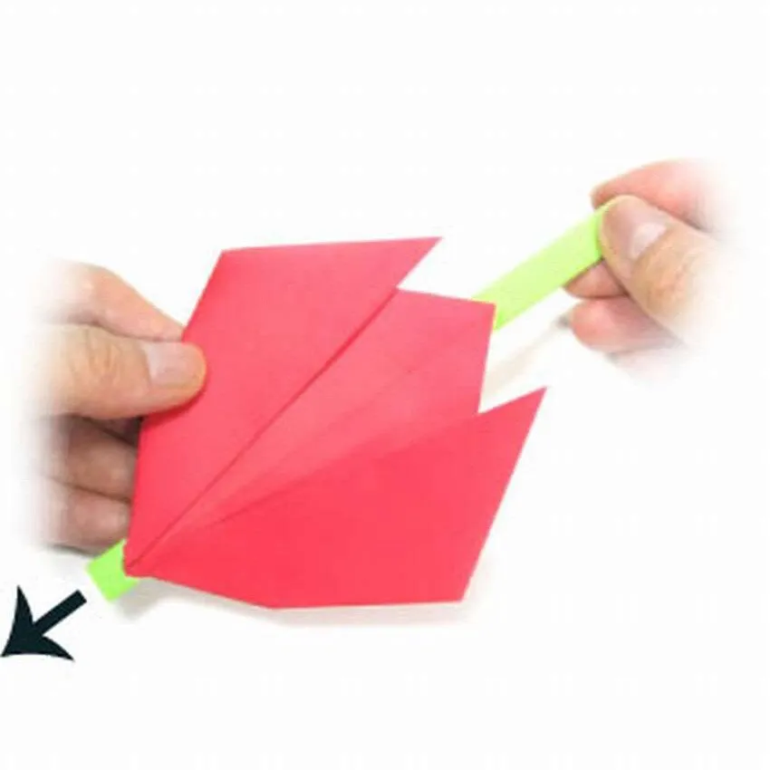 Тюльпан в технике оригами своими руками. Шаг 7