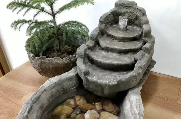 Каменный дизайн мини водопада для дачи