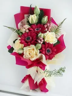 ©Sweety Club /Букеты из конфет МАСТЕР-КЛАССЫ Felt Bouquet, Unique Flowers, Floral Bouquets, Flower Decorations, Bouqet