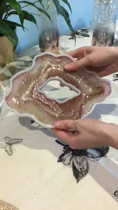 Perfect size for a place mat and why not use our geode coaster moulds for matching resin coasters #resinart Resin Wall Art, Resin Artwork, Craft Stick Crafts, Diy Crafts For Kids