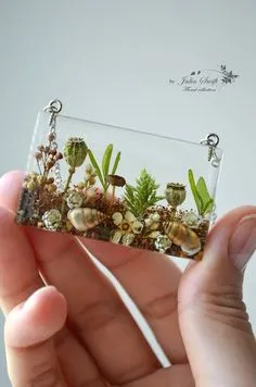 Handmade pendant with real wild flowers and grass, shells, mushrooms and poppy seed pods in resin. - Handmade pendant with real wild flowers and grass Etsy - #beadedjewelry #flowers #grass #handmade #jewelrycrafts #luxuryjewelry #mushrooms #pendant #pods #poppy #Real #resin #seed #shells #Wild Uv Resin, Selling Handmade Items, Sell Handmade, Etsy Handmade, Vintage Jewelry Diy