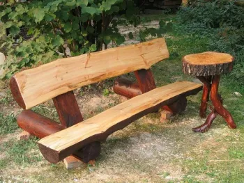 скамейка из бревна фото