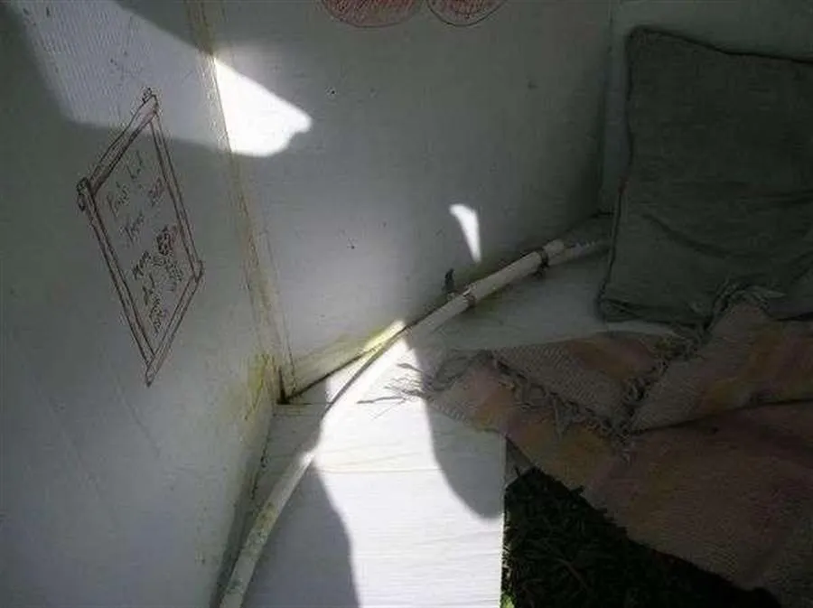 Складной детский домик из труб