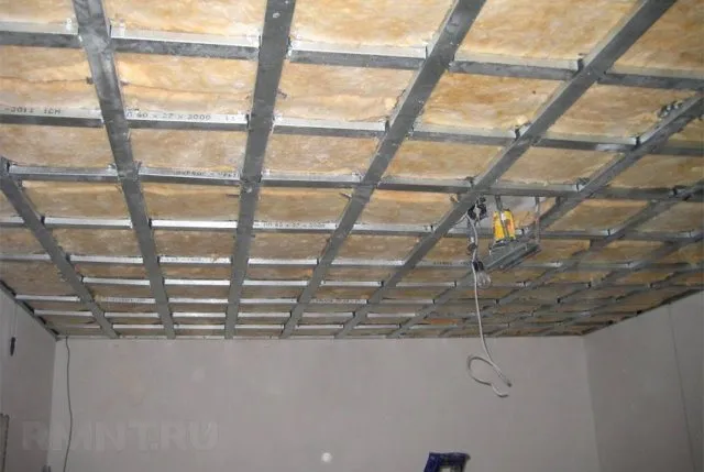 Как утеплить потолок на веранде изнутри