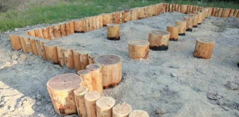 Обустройство фундамента под сарай из подручных материалов