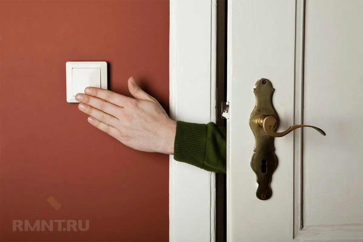 На какой высоте делать розетки и выключатели