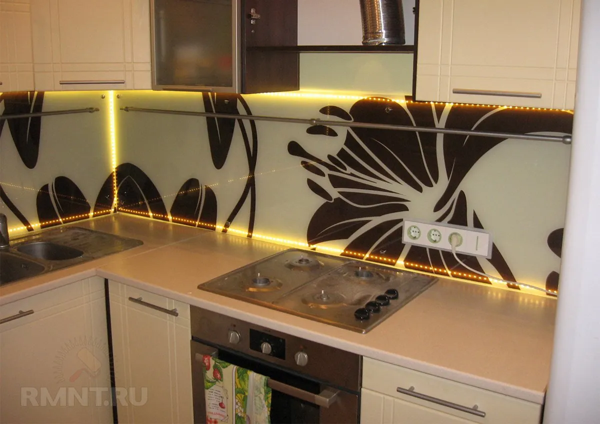 На какой высоте делать розетки и выключатели