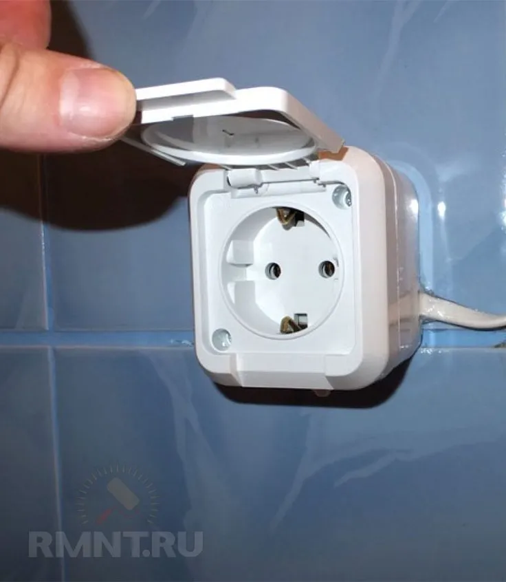 На какой высоте делать розетки и выключатели