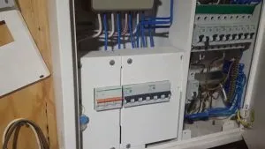 shema-e60lektroprovodki-v-garazhe-48-300x169-9872466