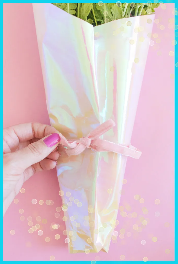 5 мастер-классов: как упаковать цветы своими руками в домашних условиях