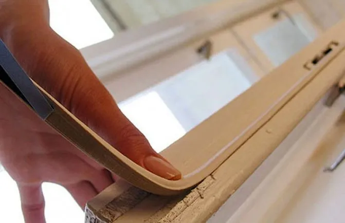 Утепление с помощью уплотнителя