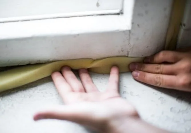 Утепление деревянных окон паралоном