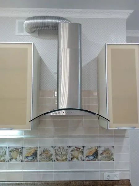 Стоимость услуг установки вытяжек ...