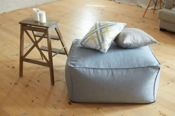 Бескаркасный пуфик