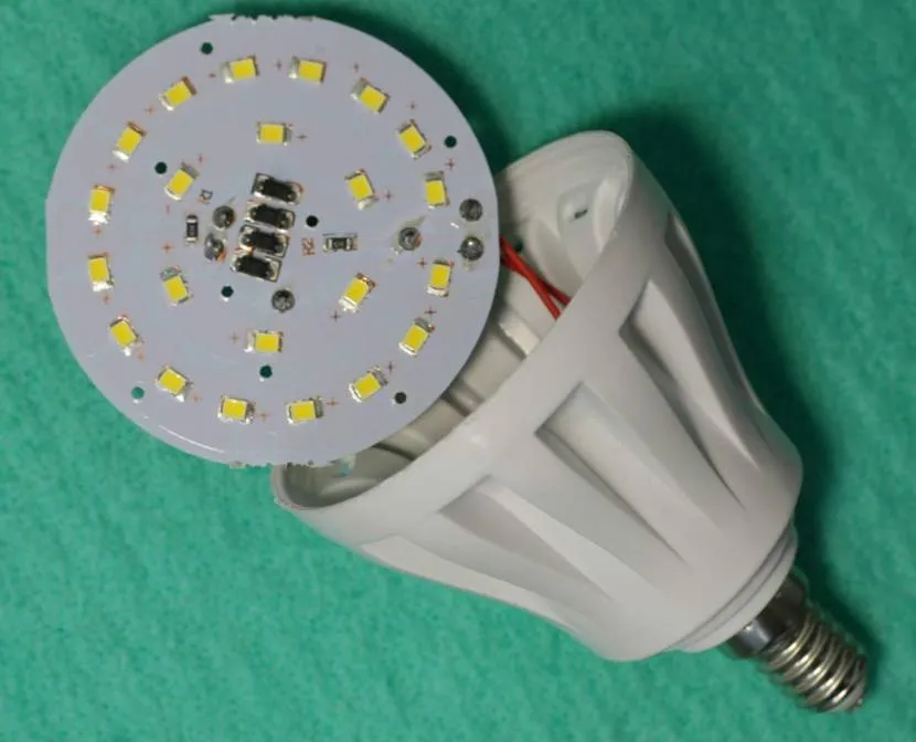 Так выглядит разобранная ЛЕД-лампа