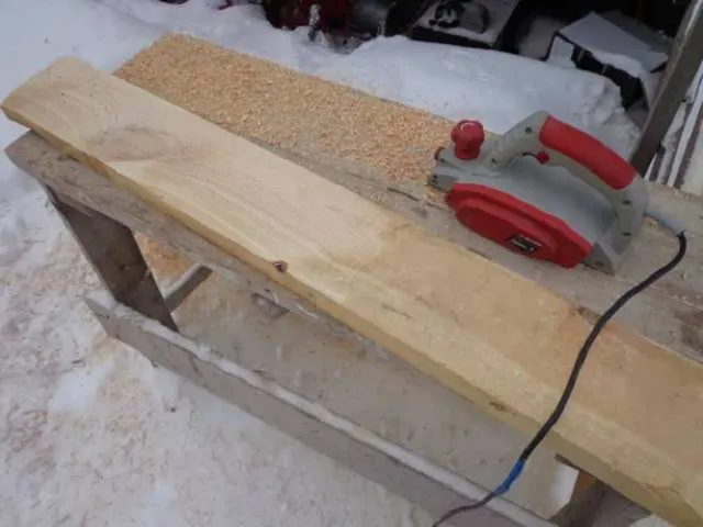 Деревянные двери в баню своими руками