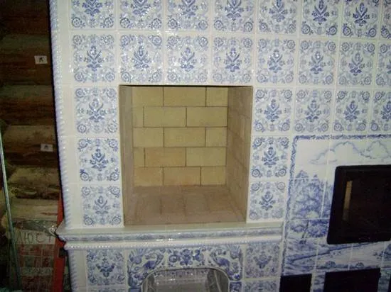 Облицовка печи керамической плиткой