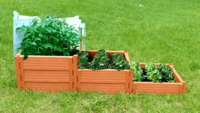 Ограждения для грядок из пластика: плюсы и минусы материала, идеи для оформления