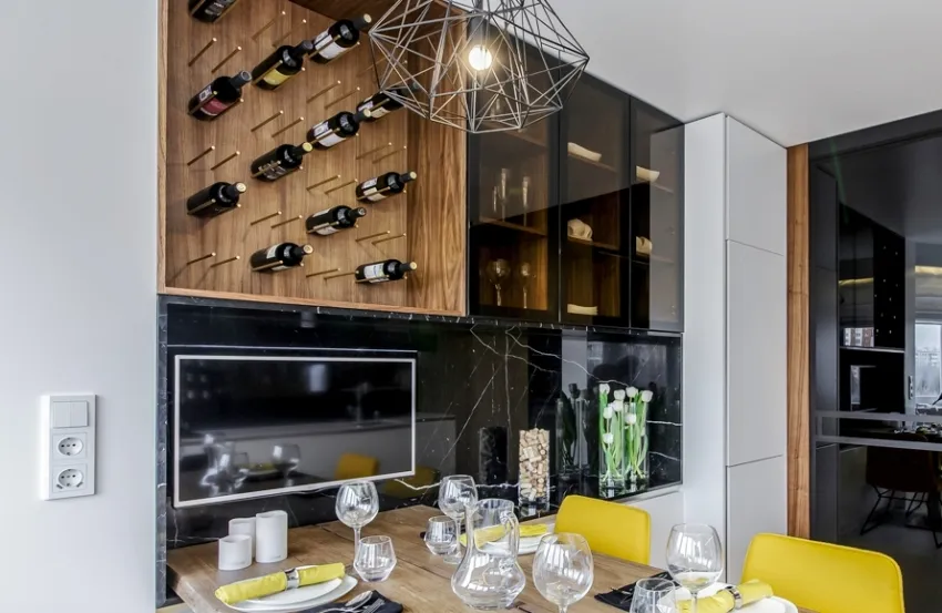 При выборе розеток с выключателями необходимо обращать внимание на качество пластика и внутренней конструкции для того чтобы не приобрести подделку При выборе розеток с выключателями необходимо обращать внимание на качество пластика и внутренней конструкции для того чтобы не приобрести подделку