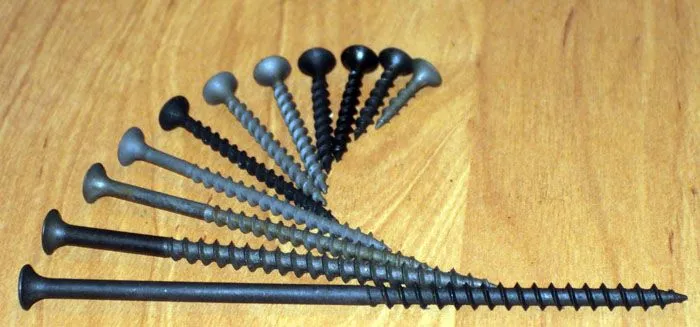 Саморезы по дереву: размеры, таблицы и цена