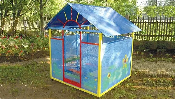 Металлический каркас можно украсить яркими красками Металлический каркас можно украсить яркими красками