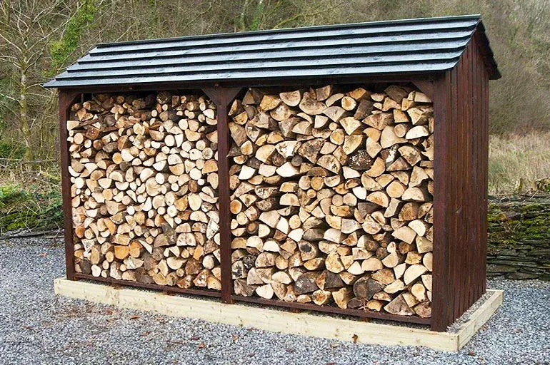 Уличный дровник