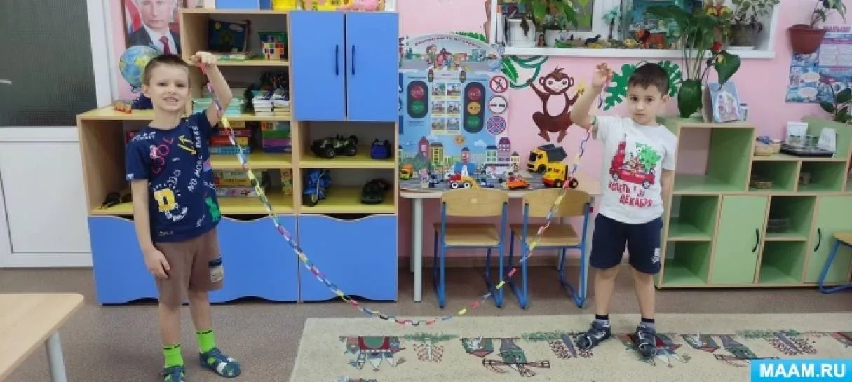 Новогодняя гирлянда из бумаги