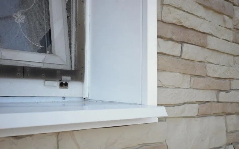 Наружные оконные откосы из сендвич-панелей