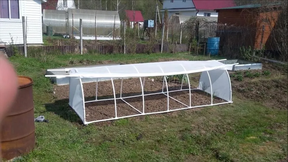 Дешевый и простой парник из пластиковых труб